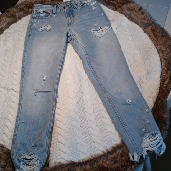 Abercrombie & Fitch Denim - Abercrombie & Fitch Mom Jean 24/00R